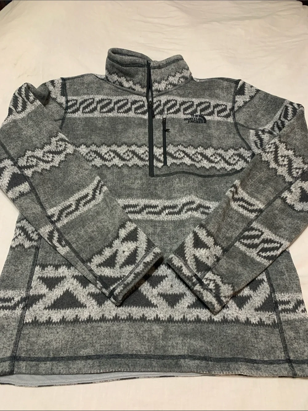 The North Face Men's Gray Patterned Quarter-Zip Sweater